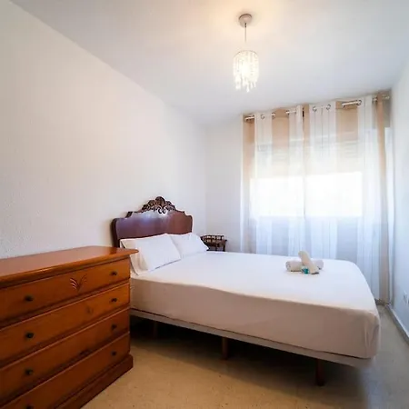 In Playa De San Juan - Pool & Courts Appartement *